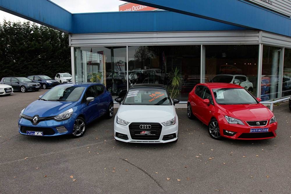Voiture d'occasion à faible kilométrage chez JT Automobiles