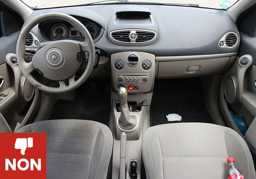 Exemple de photo intérieur véhicule ko